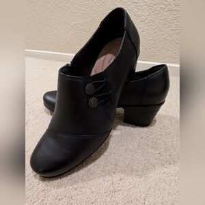 Clarks Emslie Warren 7.5M black bootie